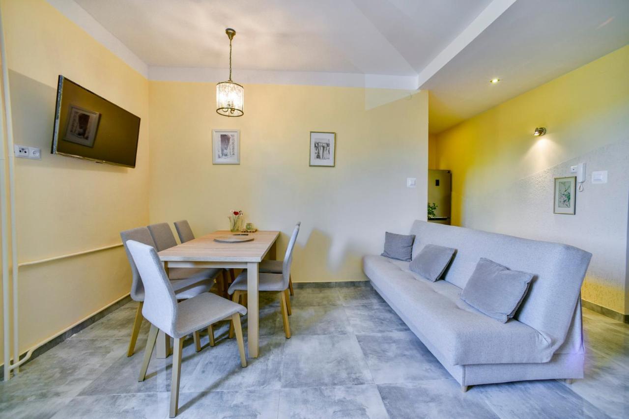 Apartament U Ewy W Kolobrzegu Podczele - 2 Sypialnie 50M2, Wifi I Darmowy Parking! Dış mekan fotoğraf