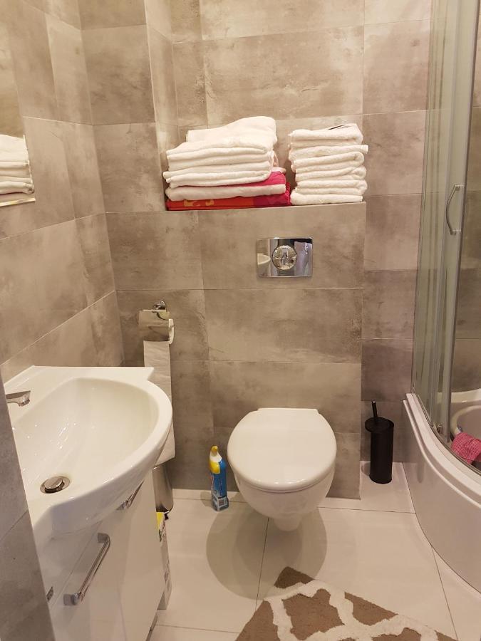 Apartament U Ewy W Kolobrzegu Podczele - 2 Sypialnie 50M2, Wifi I Darmowy Parking! Dış mekan fotoğraf